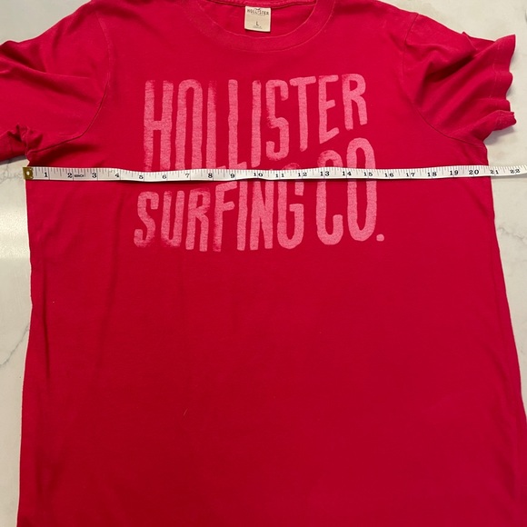 Hollister Men’s Large Surfing T-shirt Large - Picture 3 of 6